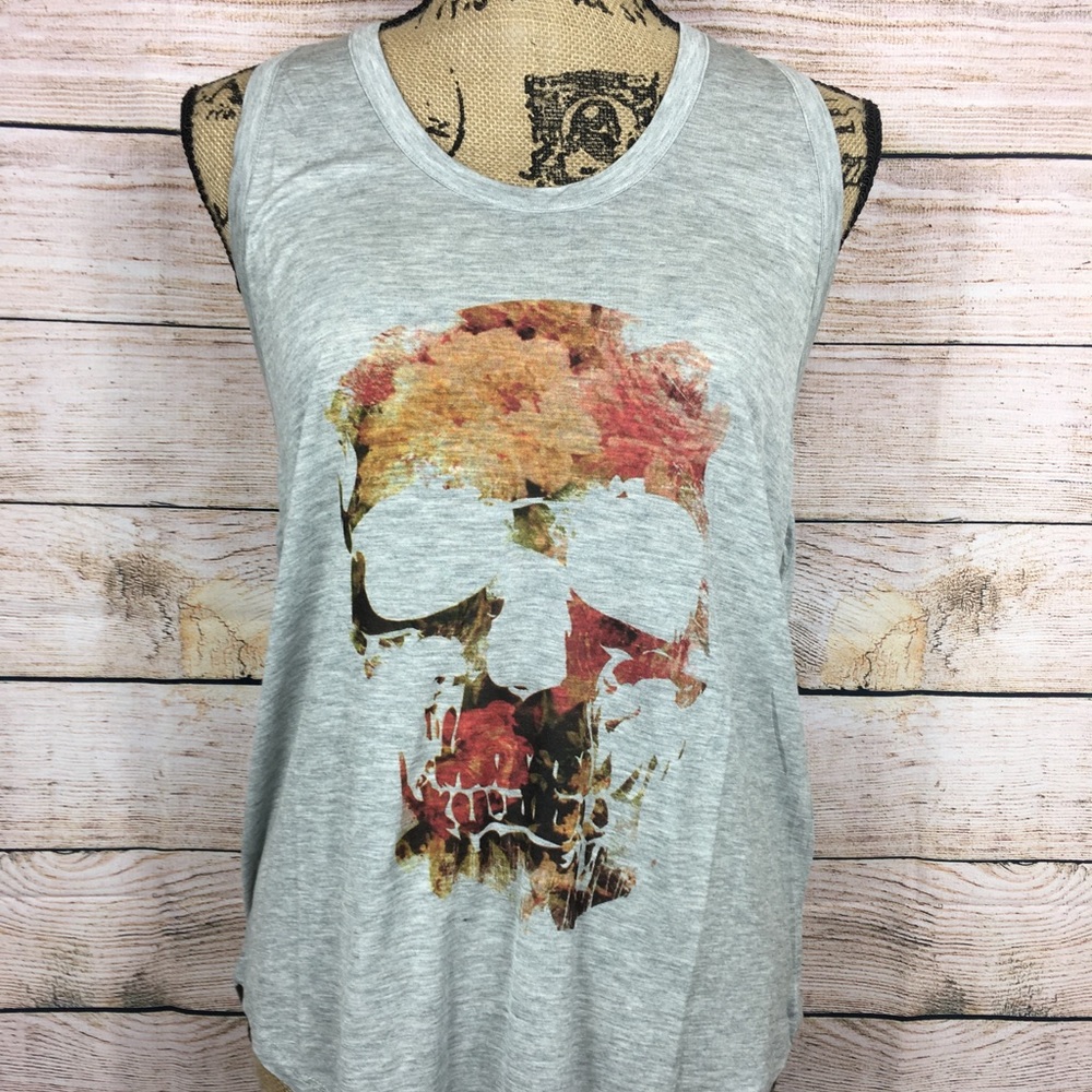 🎈🎈Sold🎈🎈Haute Hippie Tank NWT